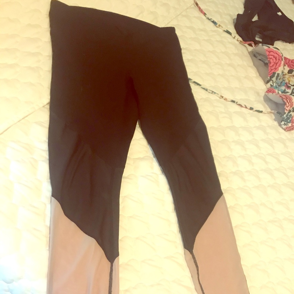 Power hold Fabletics leggings